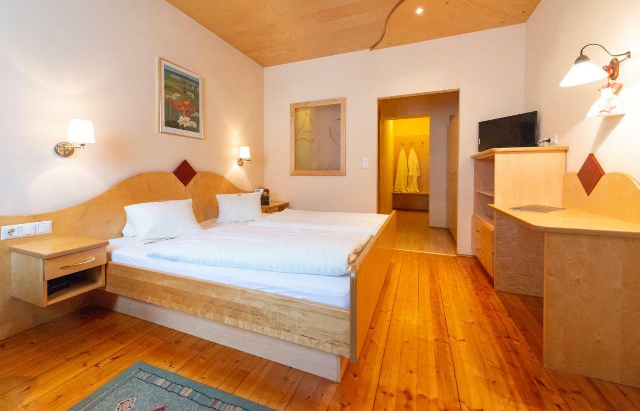 Landhotel Pacher オーバーフェラッハ エクステリア 写真